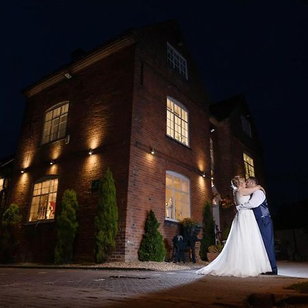 The Barns Hotel Cannock Eksteriør billede